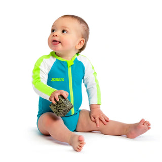 The Jobe Rash Suit is designed to provide superior sun protection and style for your little one.